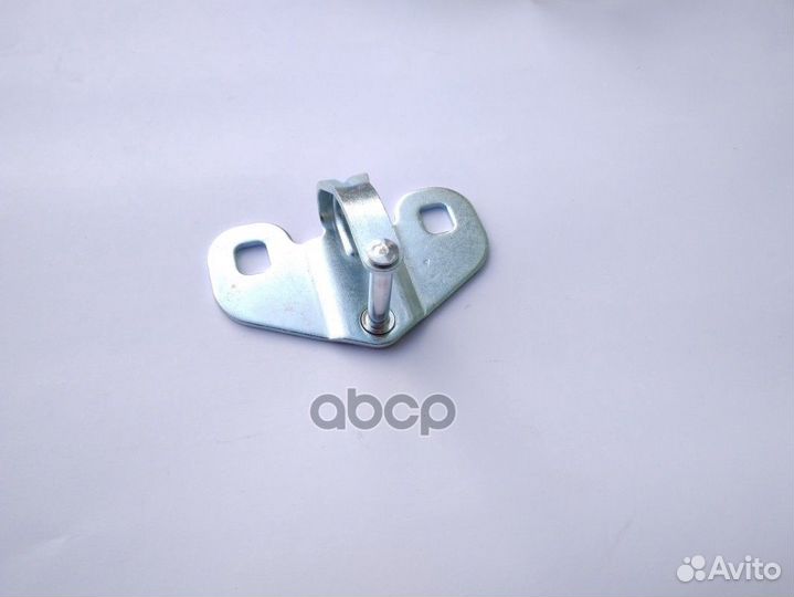 Ответная часть замка задней двери (нижняя) peug