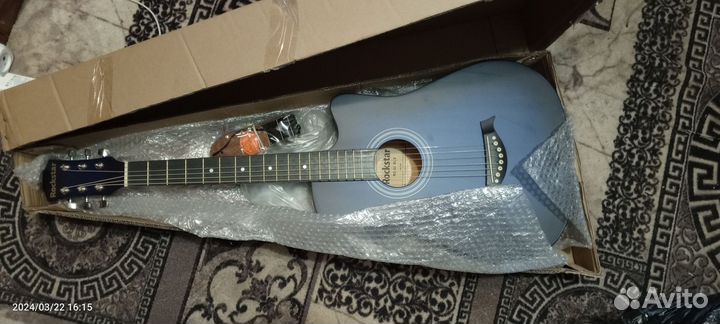 Акустическая гитара новая