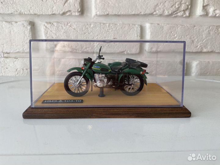 Модель мотоцикла Урал 1:24