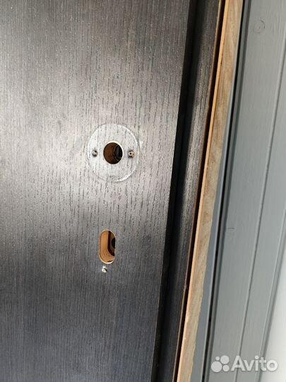 Межкомнатные двери бу 2100