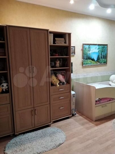 4-к. квартира, 125 м², 2/2 эт.