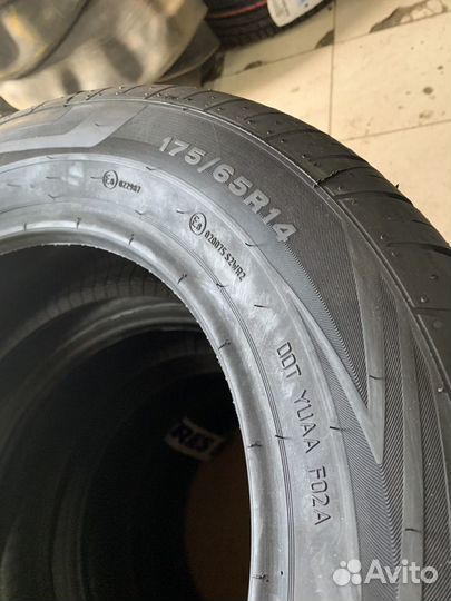 Viatti Strada Asimmetrico V-130 175/65 R14 82H