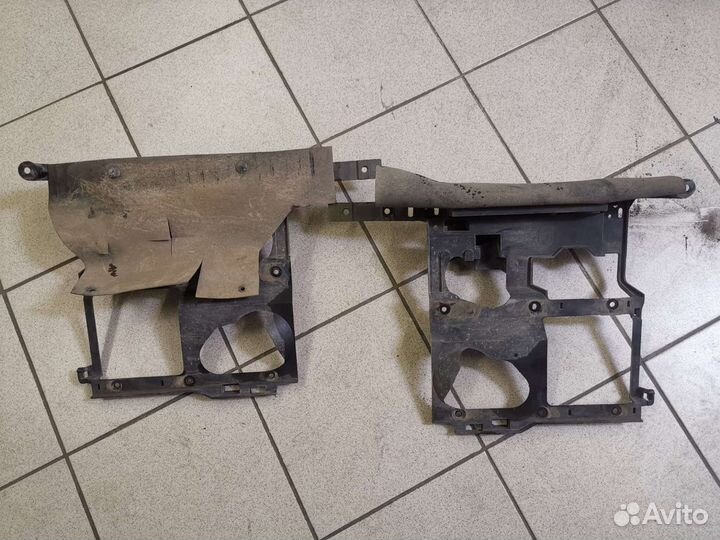 Кронштейн крепления фары chevrolet tahoe GMT 840