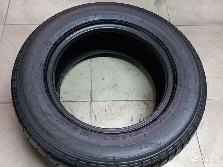 Maxxis Vansmart MCV3+ 215/65 R15C 104T