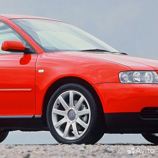 Крыло переднее правое в цвет Audi A3 8L (2000)