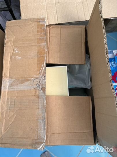 Вещи женские коробка