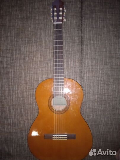 Классическая гитара yamaha c40