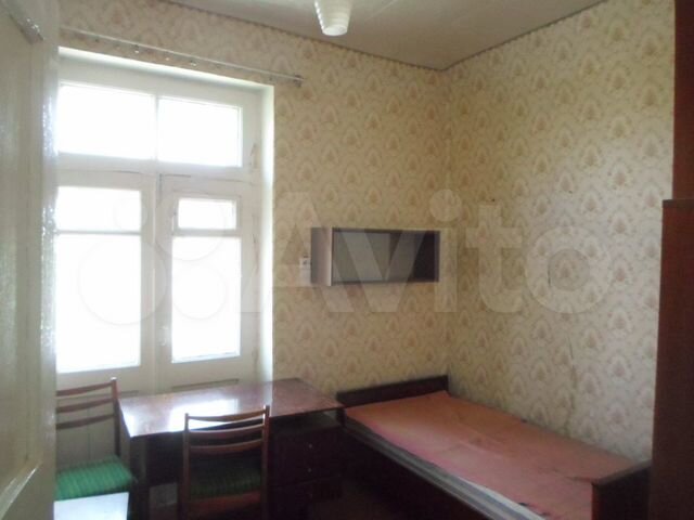 2-к. квартира, 47 м², 3/3 эт.