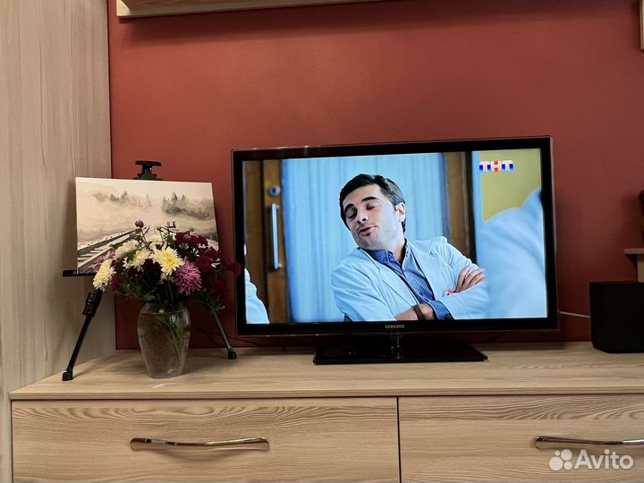 Телевизор samsung