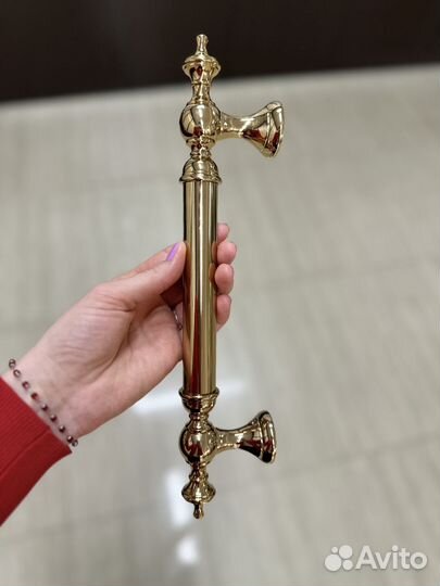 Дверные ручки,замки,петл,защелки,фурнитура