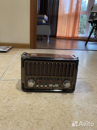 Радиоприемник в стиле ретро
