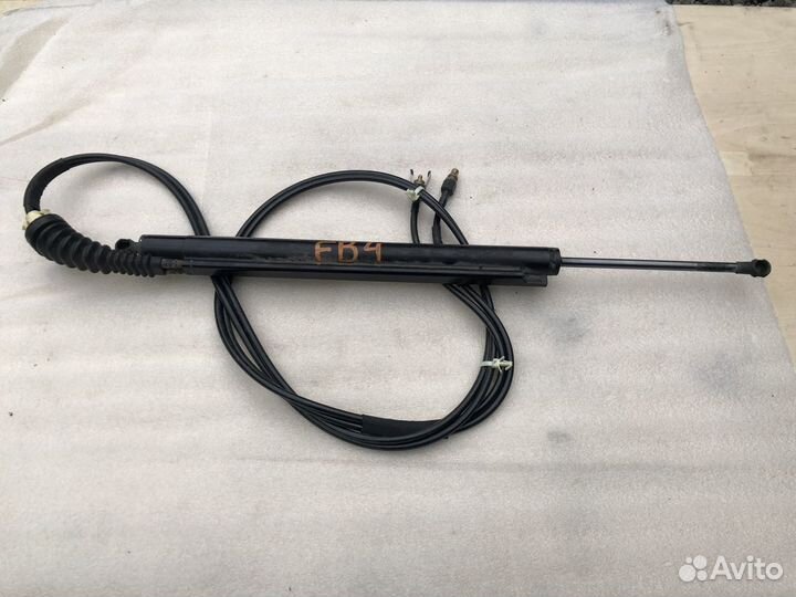 Амортизатор двери багажника Cadillac SRX II 09-16