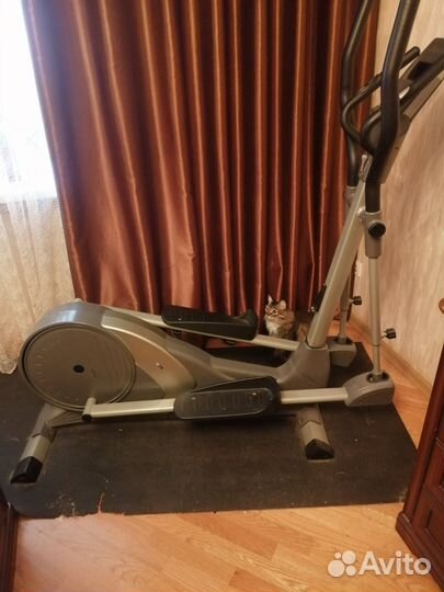 Эллиптический тренажер torneo