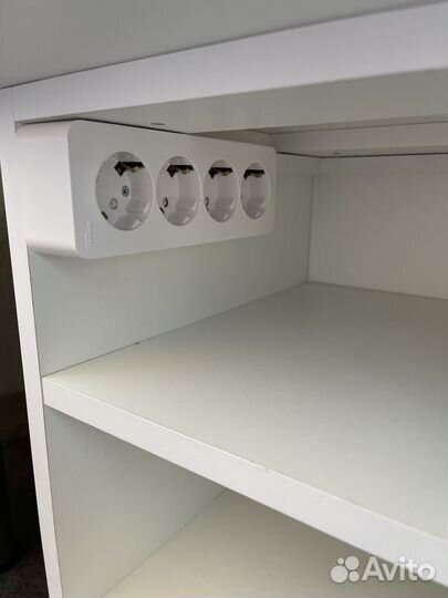 Маникюрный стол складной