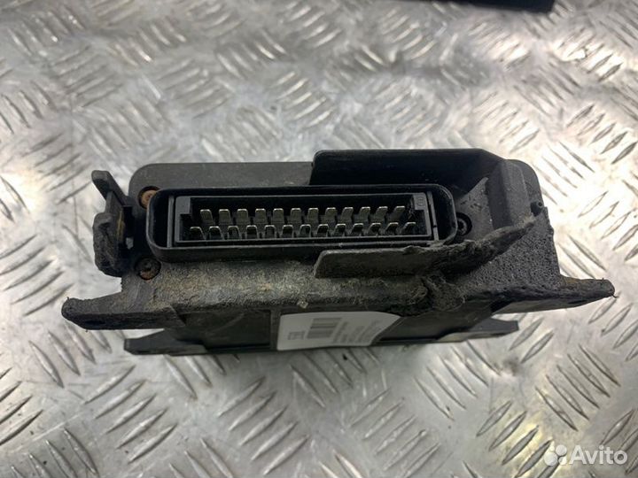 Блок управления двигателем Volvo 460