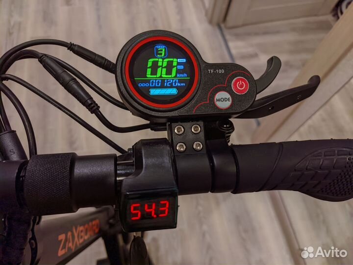 Электросамокат Zaxboard Avatar V2