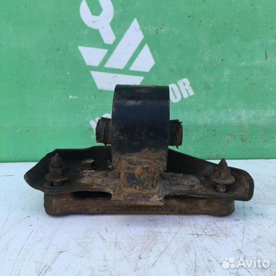 Кронштейн кпп Тойота Карина Е