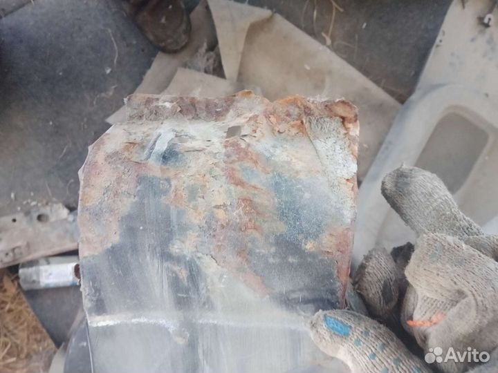 Крыло правое BYD F3