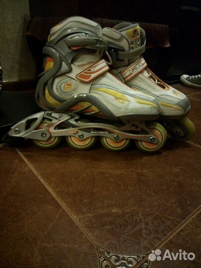 Роликовые коньки женские Fila, размер 39