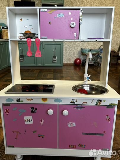 Детская деревянная кухня