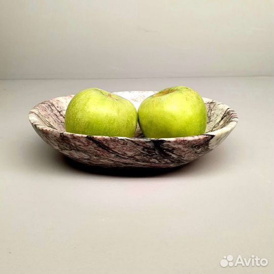 Чаша из мрамора