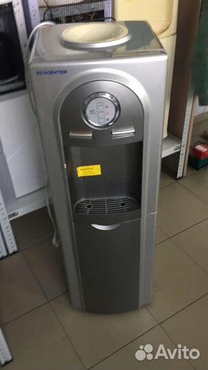 Кулер для воды напольный электронный б/у