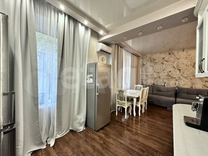 3-к. квартира, 83 м², 2/5 эт.