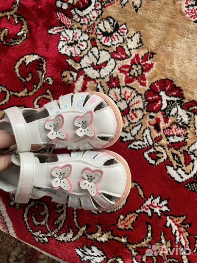 Сандали для девочки