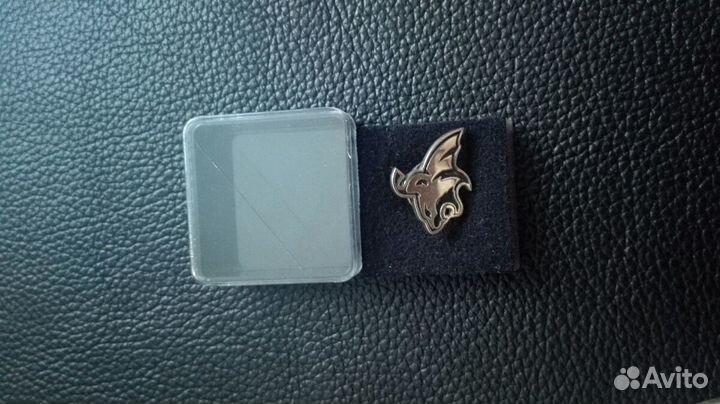 Серебряный значок