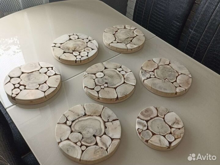 Подставка под горячее из можжевельника