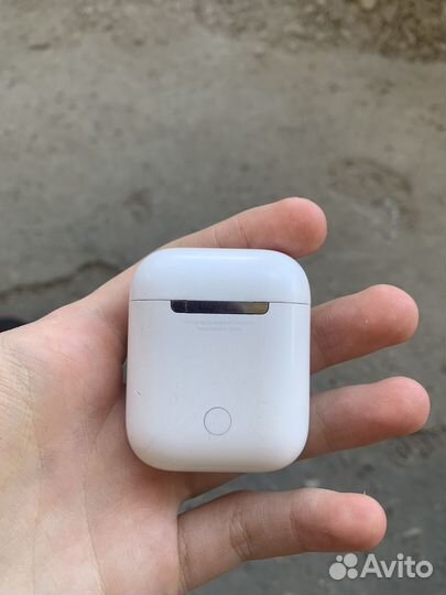 Airpods 1 поколения