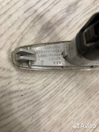 Повторитель в крыло передний Mitsubishi Lancer 10