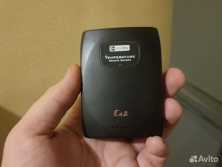 Метеостанция с наружным беспроводным датчиком