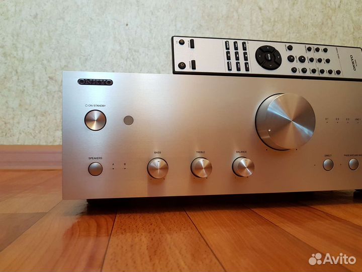 Усилитель с цапом Onkyo A-9050 (100v)