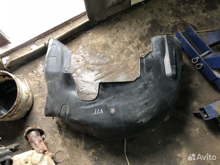 Подкрылок локер задний Сузуки Гранд Витара 3