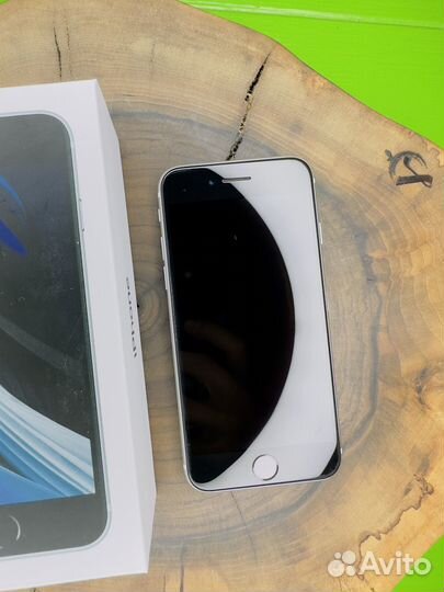 iPhone SE (2020), 128 ГБ