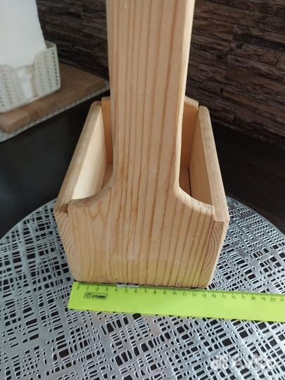 Подставка для цветов деревянная