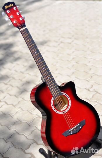 Гитара акустика с вырезом