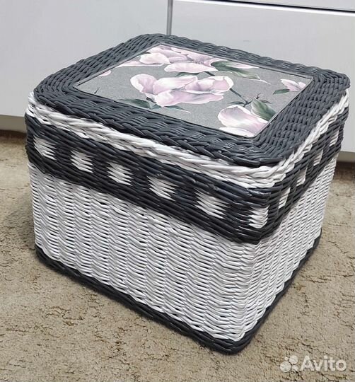 Коробка для хранения. Изделия из бумажной лозы