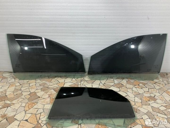 Стекло двери Ford Focus хэтчбэк 1.6 hwdb (100 Л.С)