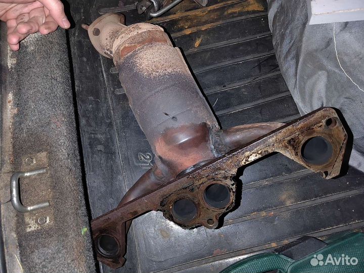 Выпускной коллектор с катализатором, ваз 2115