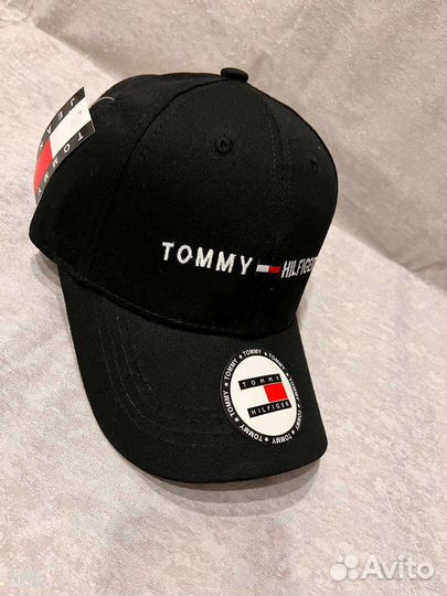 Кепка черная Tommy Hilfiger