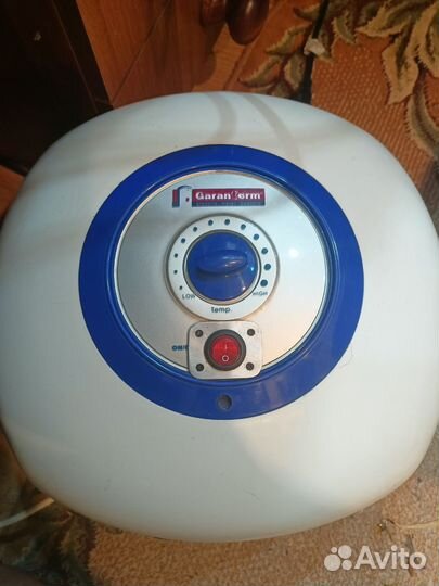 Водонагреватель 10 литров. Накопительный бойлел