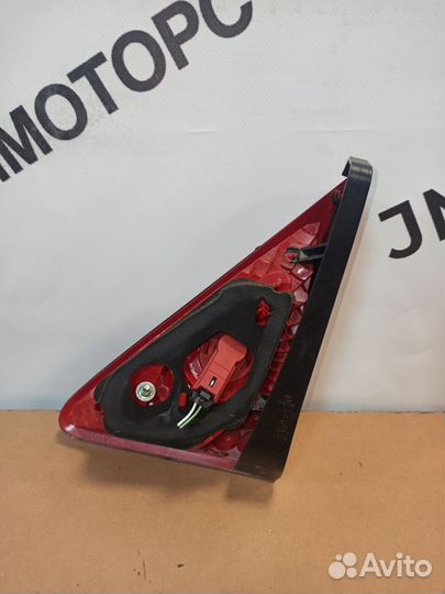 Фонарь крышки багажника Peugeot 3008 левый