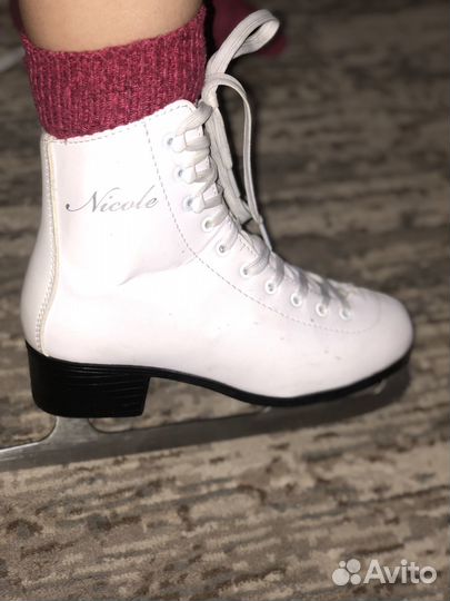 Коньки фигурные 37 размер