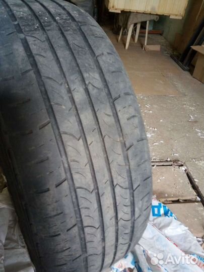 Roadstone Classe Premiere CP672 215/55 R18