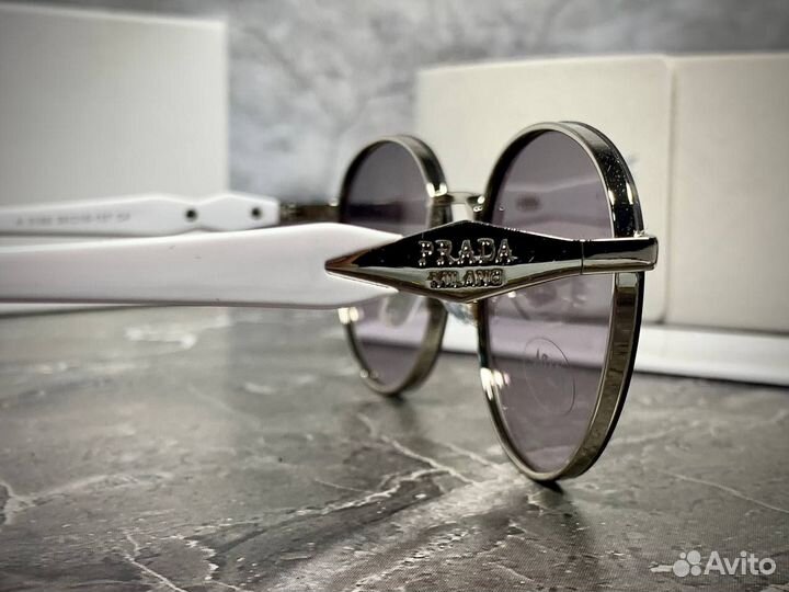 Очки солнцезащитные prada женские