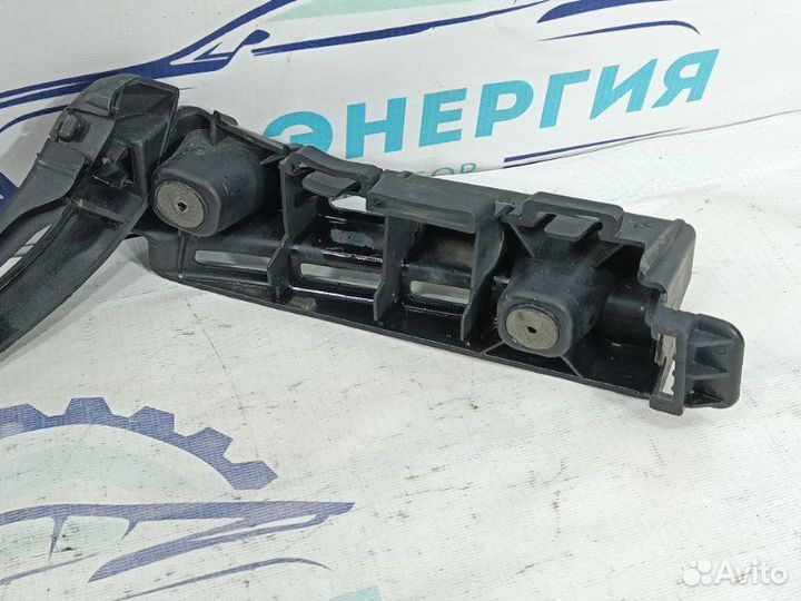 Кронштейн бампера задний правый Chevrolet Cruze