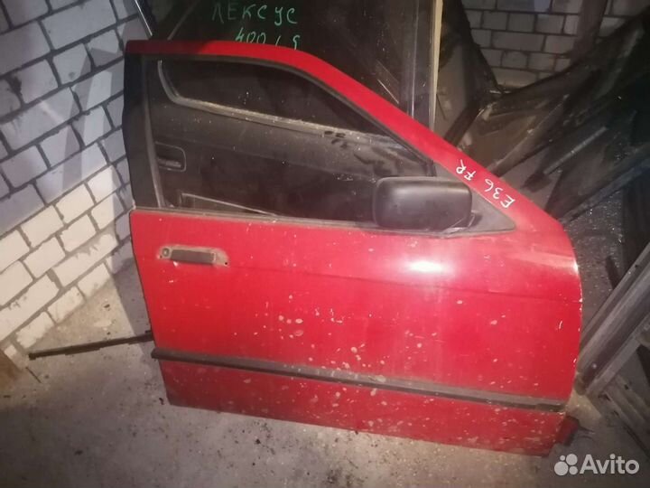 Дверь передняя правая BMW b3 e36