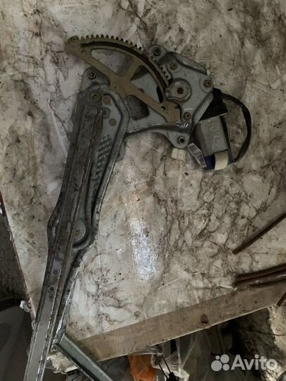 Стеклоподъемник передний левый Geely MK Cross